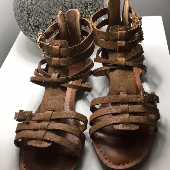 Jessica Simpson Sandals - Picture 2 of 4